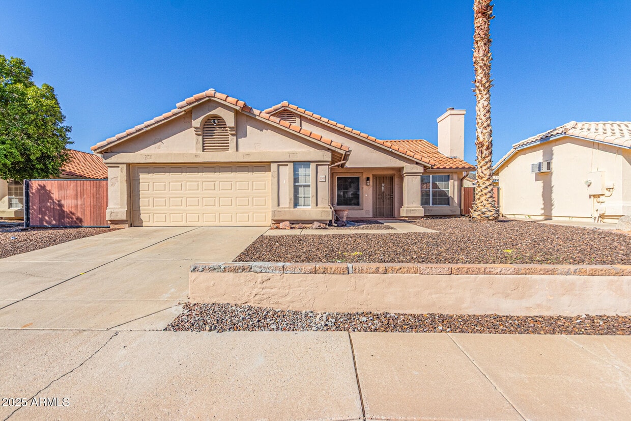 Primary Photo - 5340 W Oraibi Dr