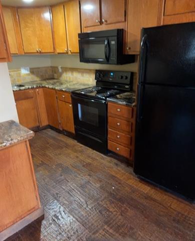 Building Photo - 625 Redbud Ln