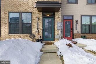 Building Photo - 7810 Yona Ct