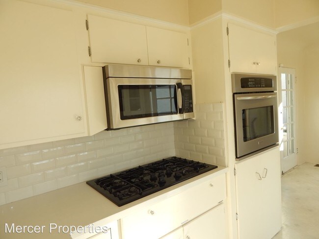 Building Photo - 3 br, 2.5 bath House - 4890 Biona Drive