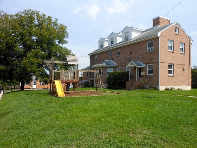 Birchwood Apartments Cloverdale, VA