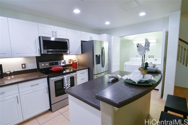Building Photo - 7018 Hawaii Kai Dr