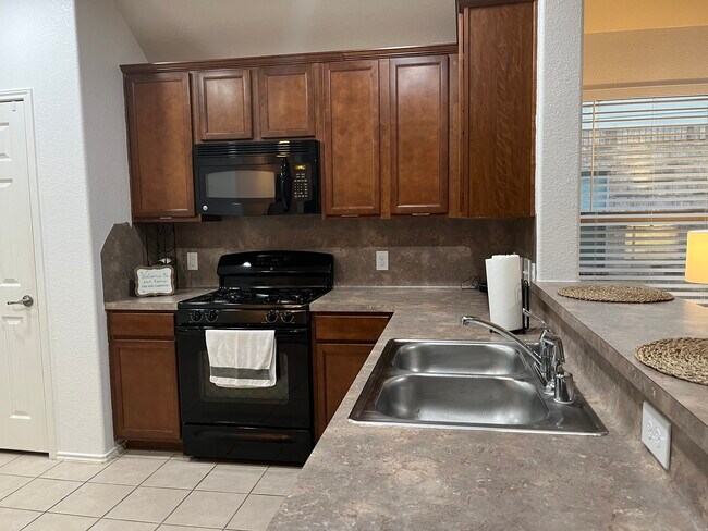 Foto del edificio - 3131 Kainer Meadows Ln