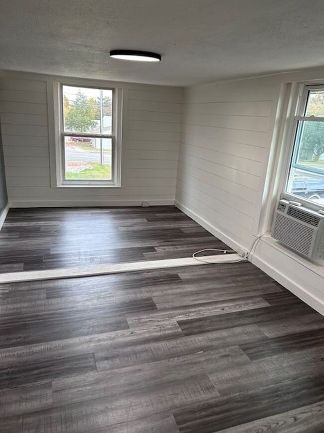 228 S Walnut Ave Unit 4, Cookeville, TN 38501 Room for Rent in