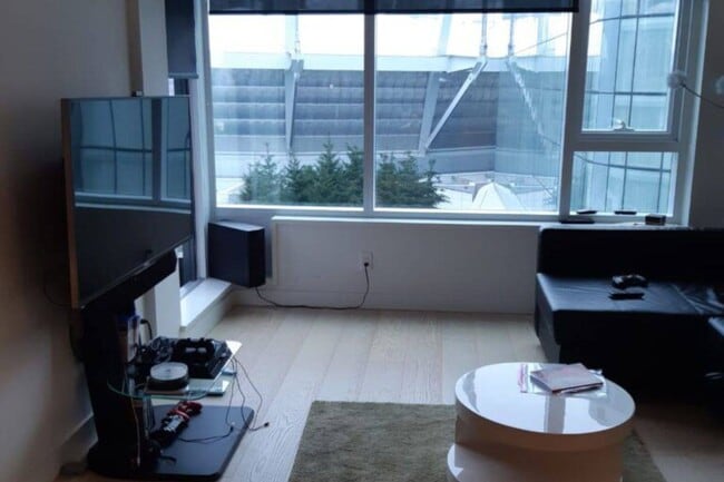 Photo du bâtiment - 38 Smithe St