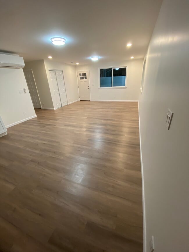 Living area - 91-967 Akaholo St