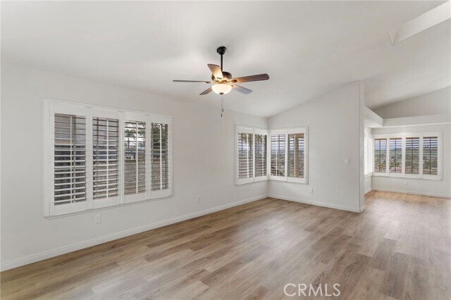 Foto del edificio - 33142 Lotus Ave