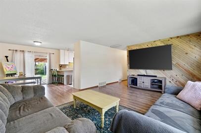 Foto del edificio - 2420 Walnut Ave