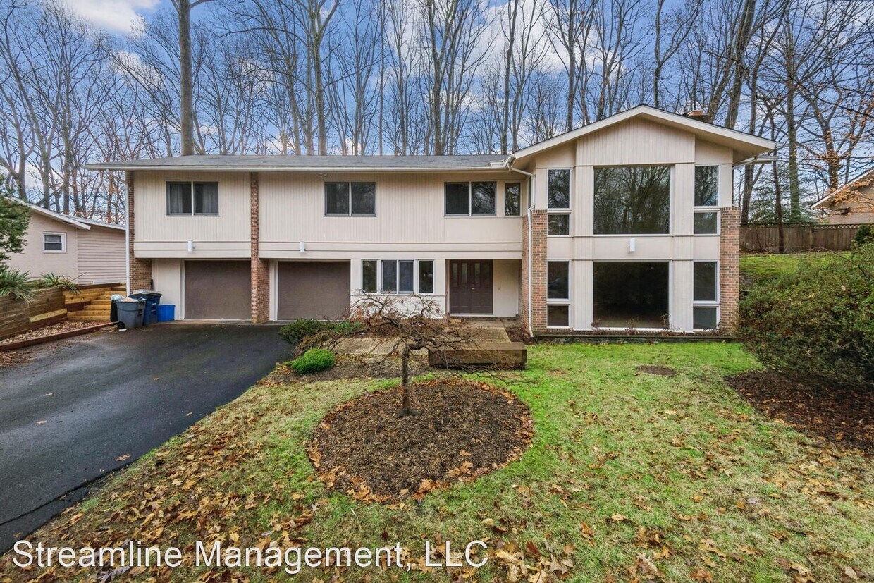 7700 Hamilton Spring Rd, Bethesda, MD 20817 House Rental in Bethesda