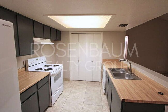 Foto del edificio - 1495 E 29th Ave