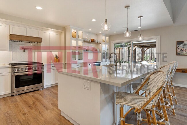 Foto del edificio - Luxury Living in Wilhaggin East - Pet Frie...