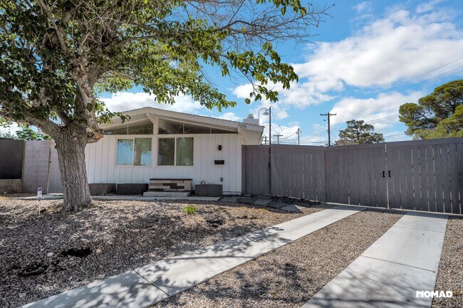 Foto del edificio - Charming 3BR House in Las Vegas