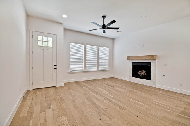 Foto del edificio - 502 W Persimmon St