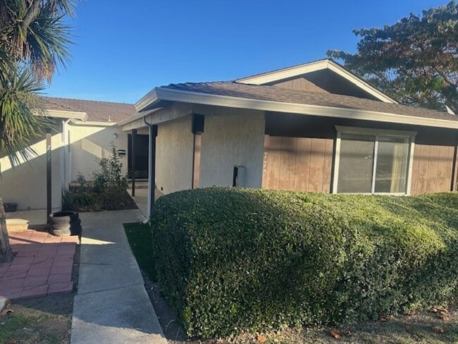 55-0210 - 55-0210 Apartment