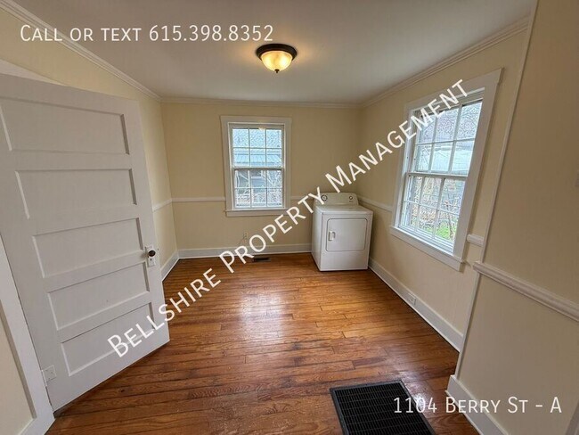 Foto del edificio - 1104 Berry St