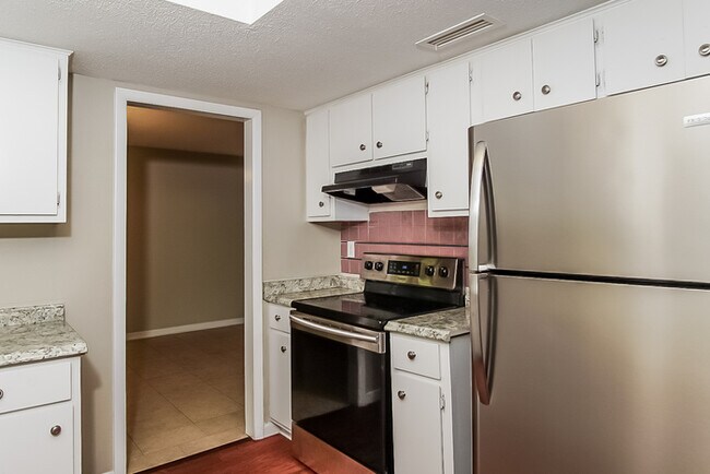 Foto del edificio - 1913 Waxleaf Green SE