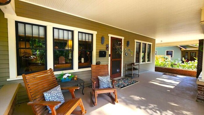 Foto del edificio - 3 Bed 2 Bath 2 Car Garage in Westbrook Addn Near OU Norman, OK