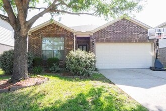 Building Photo - 1414 S Maple Dr
