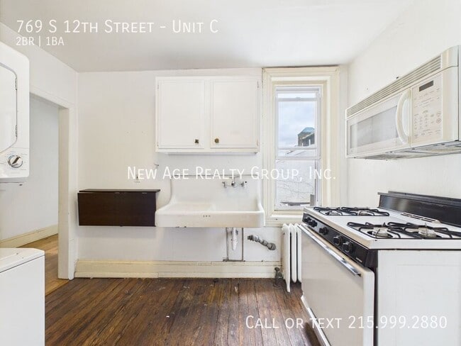 Building Photo - 769 S 12th St