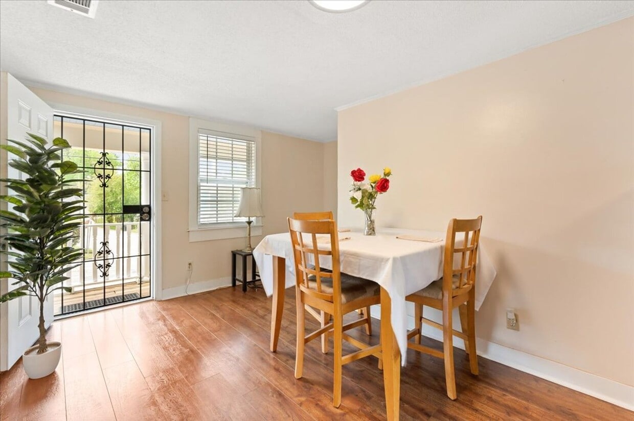 Foto principal - 1514 Augusta Ave