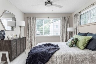 Building Photo - Crestmont Apartment Homes