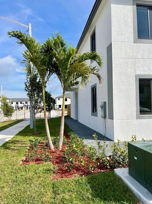 Foto del edificio - 1280 N Flagler Ave