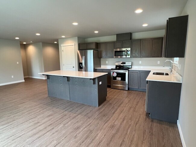 Foto del edificio - Luxury 3 bedroom, 2 bath home with double ...