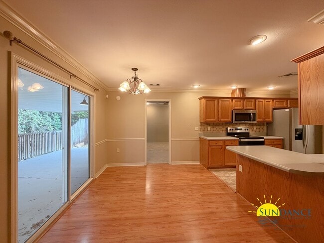 Building Photo - Charming 4BR Home in Fort Walton Beach Near Eglin AFB & Hurlburt Field!