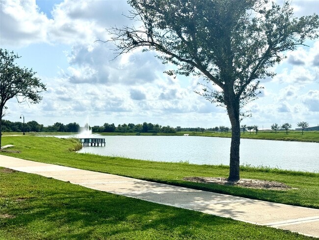 Foto del edificio - 1606 Cedar Pointe Ct