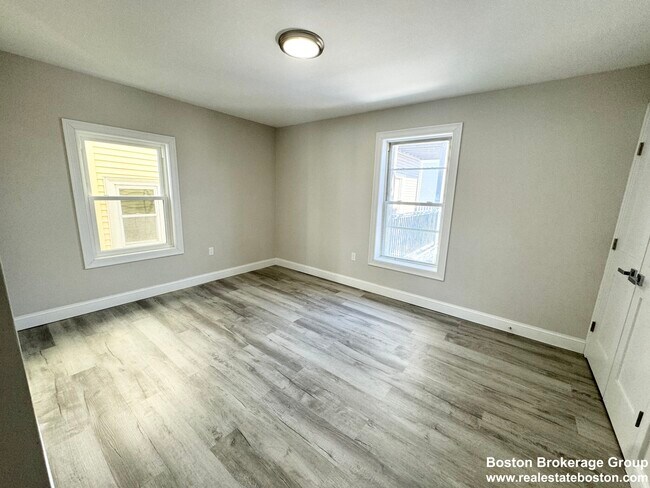 Foto del edificio - 55 Burrell St