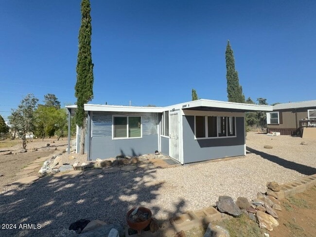 Building Photo - 7291-7292 AZ-92