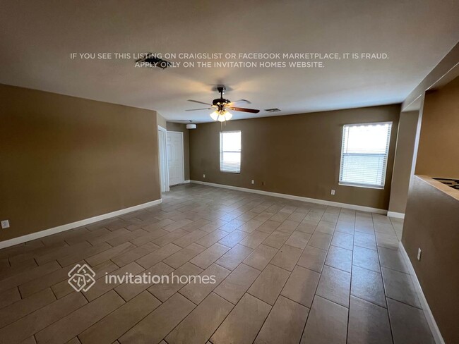 Building Photo - 15709 W Watson Ln