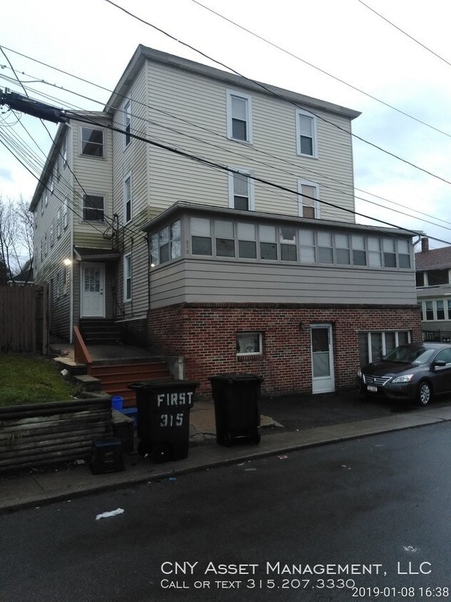 315 First St (Solvay) 3 bedrooms Apartment for Rent in Syracuse, NY