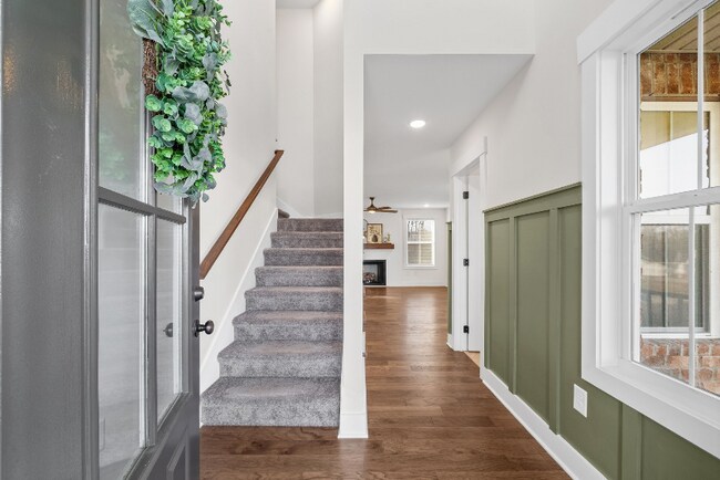 Foto del edificio - 361 Frontier Dr