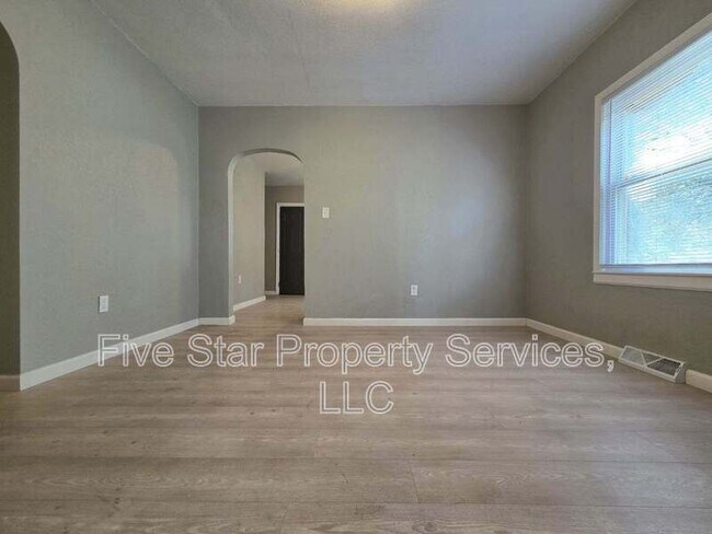 Foto del edificio - 2236 S 14th St