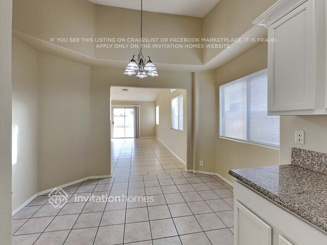 Foto del edificio - 2031 N 83rd Dr