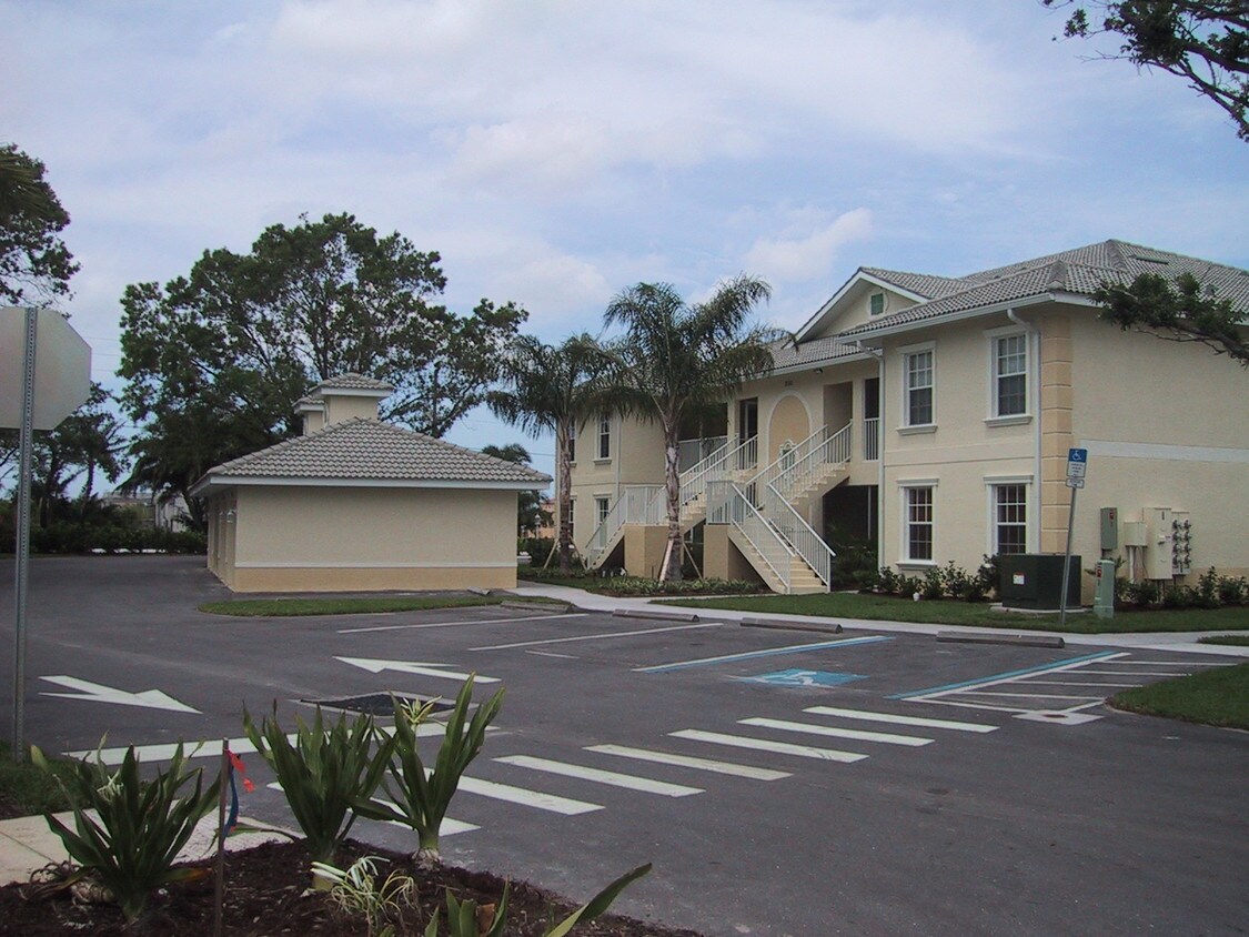 200 Mirabella Circle, Venice, FL 34292 Condo for Rent in Venice, FL