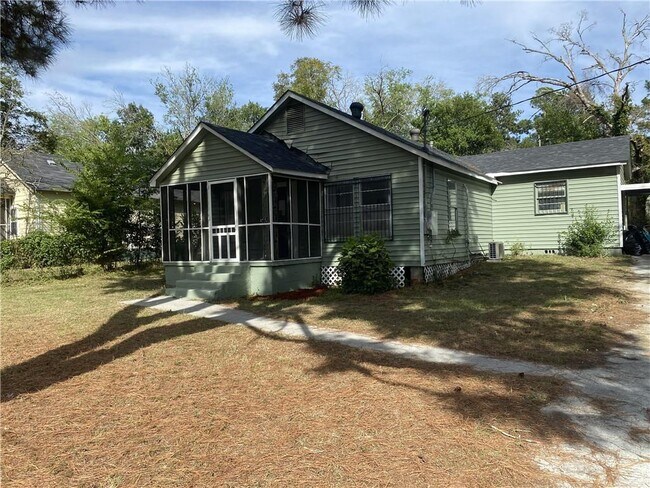Building Photo - 348 Hortman Ave