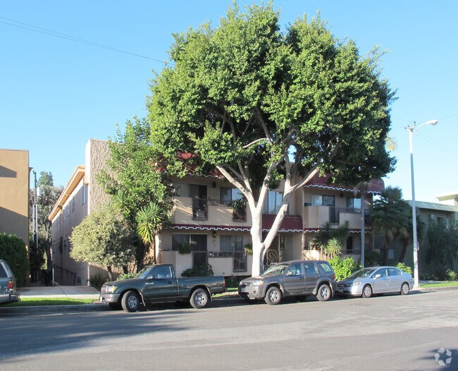 Primary Photo - 6637 Springpark Ave