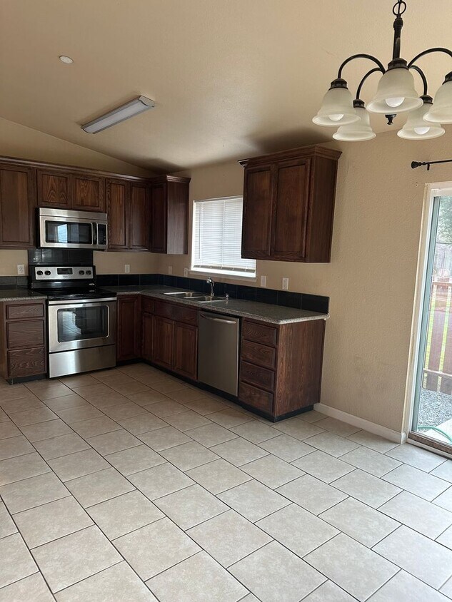 10642 10th St, Jamestown, CA 95327 House Rental in Jamestown, CA