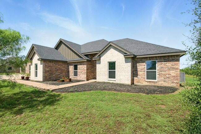 Building Photo - 7433 FM 603