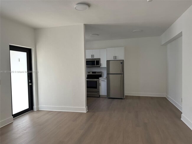 Foto del edificio - 411 SW 18th Rd