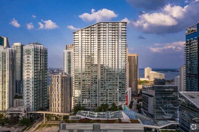 Exterior - Reach Brickell City Centre