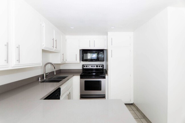 Building Photo - Glendora West Apartments