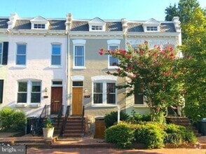 Building Photo - 3254 Q St NW