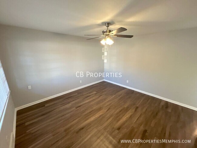 Foto del edificio - 1741 Hood St