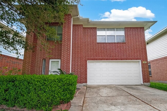 Building Photo - 13915 Maleewan Ln