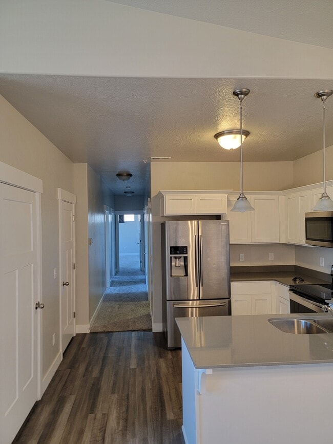 Building Photo - 4234 McKellen Dr