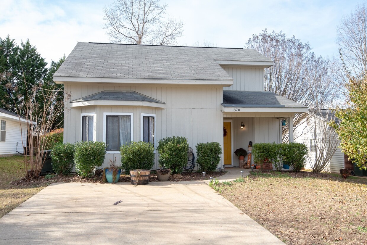 Foto principal - 2 story in Shelton Park