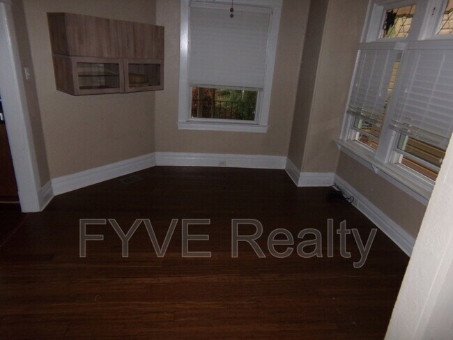 Building Photo - 115 Merrimac St